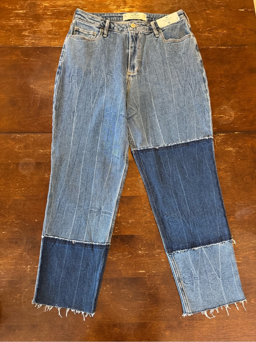 Hollister Curvy High-Rise Mom Jeans Two-Tone Blue Patchwork